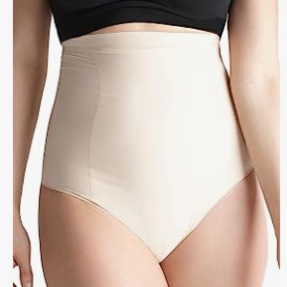 Yummie Hidden Curves High Waist Thong - Picture 1 of 9